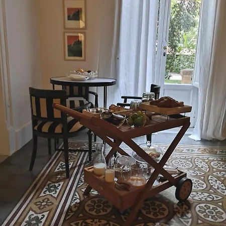 Garden In Private On Via Liberta Bed & Breakfast
