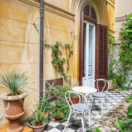 Bed & Breakfast Garden In Private On Via Liberta Palermo