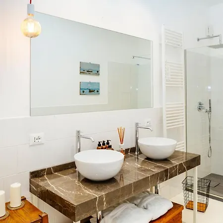 Garden In Private On Via Liberta Bed & Breakfast 2*